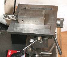 Sharpening milling tools, end mill