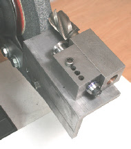 Sharpening milling tools, end mill