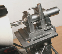 Sharpening milling tools, end mill