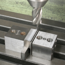 A Two Piece Milling Machine Vice, an alternative