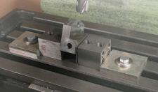 A Two Piece Milling Machine Vice, an alternative